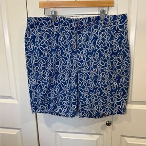 Lands' End Size 16 Women’s Preppy Blue and White Bermuda Shorts